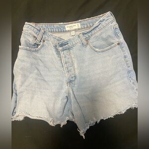 Abercrombie dad cut off shorts